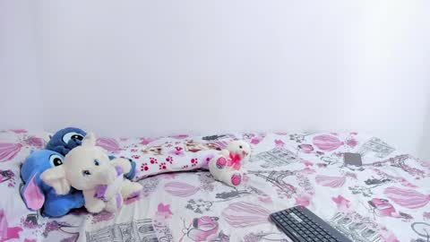 Sophie Woods  online show from 02.08.25