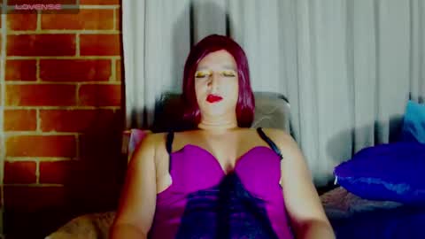 Snapshot of sophiehillsxo chatting on 08.07.26 sophiehillsxo online show from 08.07.26