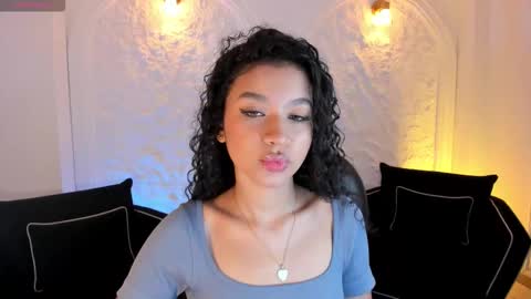 Sophie Houston online show from 09.25.25