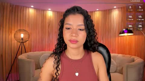 Sophie Houston online show from 09.28.25