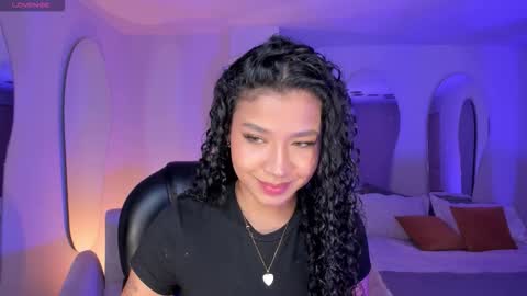 Sophie Houston online show from 10.26.25