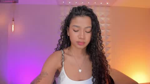 Sophie Houston online show from 10.26.25