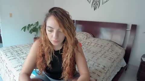 Sophia online show from 12.11.24