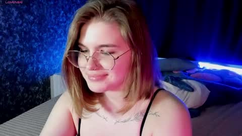 Sophie online show from 04.16.26