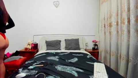 Sophie online show from 12.11.24