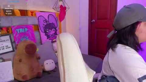   Sophie  online show from 12.21.25