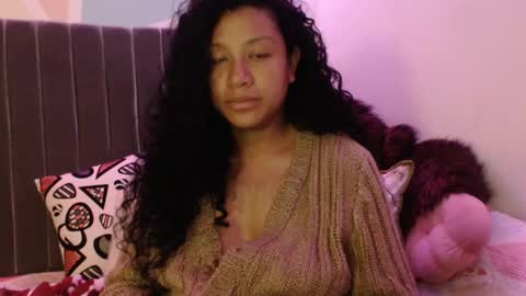 Snapshot of sophiia_dreams chatting on 11.29.25 Sophia this is not my real name online show from 11.29.25