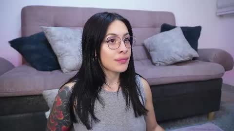 Snapshot of sophiiecums chatting on 07.16.26 Sophiie online show from 07.16.26