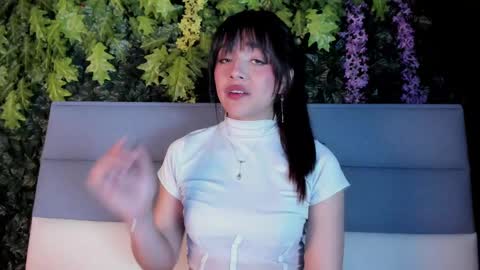 Snapshot of sophy_smilesweet chatting on 01.28.25 SOPHY ROGERS online show from 01.28.25