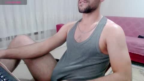 Snapshot of sorrymybadd chatting on 10.02.25 luis online show from 10.02.25