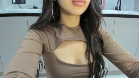 Snapshot of soul_mi chatting on 10.03.25 Mia online show from 10.03.25