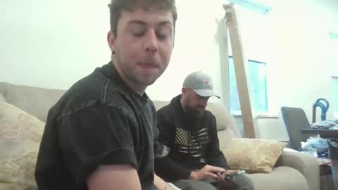 Snapshot of southernpeach95 chatting on 12.16.25 SouthernPeach online show from 12.16.25