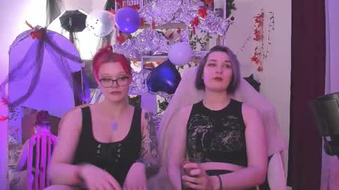 Leah online show from 12.15.25