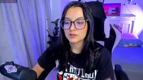 Lili online show from 09.11.25