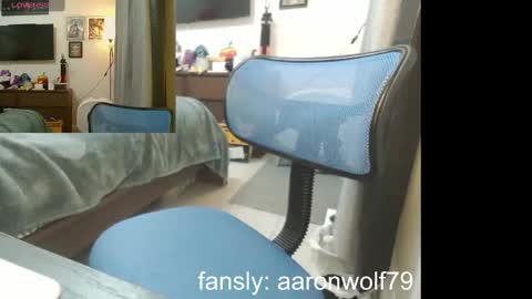 Snapshot of soyelpoti79 chatting on 09.21.25 WhiteWolfFL online show from 09.21.25