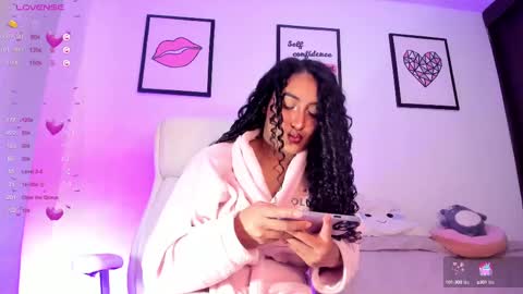 Snapshot of soyjuliana19 chatting on 02.19.25 Juliana online show from 02.19.25