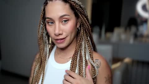 Snapshot of soytulu_ chatting on 01.17.25 brisa s online show from 01.17.25