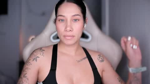 Snapshot of soytulu_ chatting on 05.19.26 brisa s online show from 05.19.26