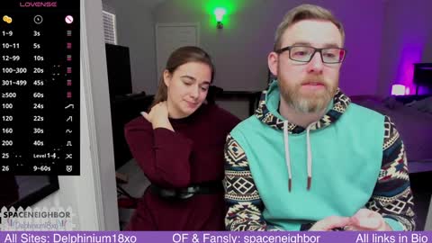 Snapshot of spaceneighbor chatting on 12.02.24 Spaceneighbor online show from 12.02.24