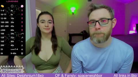 Snapshot of spaceneighbor chatting on 12.11.24 Spaceneighbor online show from 12.11.24