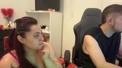 spanishcouple4255 online show from 11.27.25