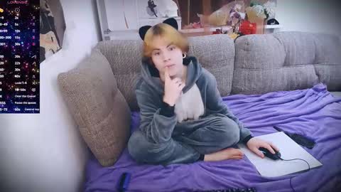 Snapshot of sparkyferret chatting on 11.22.25 sparkyferret online show from 11.22.25