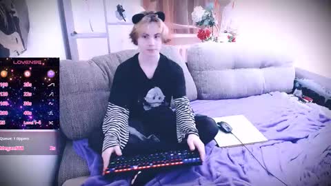 Snapshot of sparkyferret chatting on 11.30.25 sparkyferret online show from 11.30.25