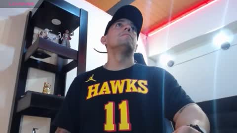 Snapshot of spartacus_cam chatting on 12.27.24     online show from 12.27.24