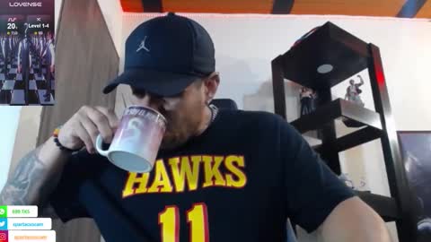 Snapshot of spartacus_cam chatting on 01.12.25     online show from 01.12.25