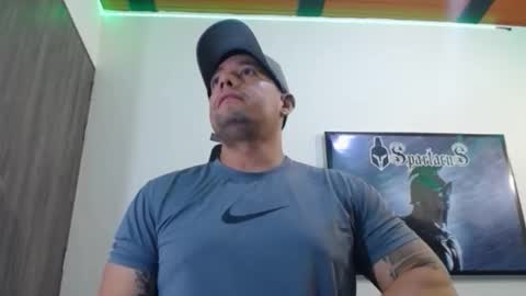 Snapshot of spartacus_cam chatting on 10.09.25     online show from 10.09.25