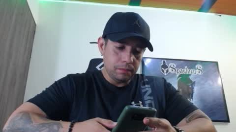 Snapshot of spartacus_cam chatting on 10.31.25     online show from 10.31.25