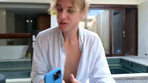 Sasha --  online show from 03.29.26