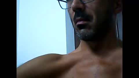 Snapshot of speed0800 chatting on 09.23.25 Speed online show from 09.23.25