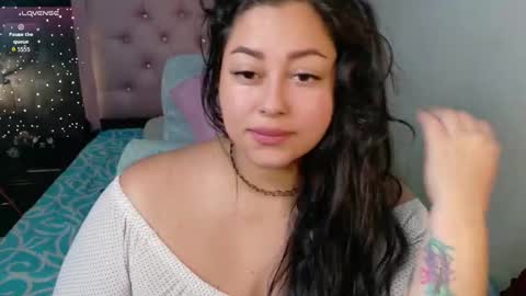 Renata Roman online show from 09.18.25