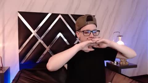 spencerm_ online show from 12.15.25