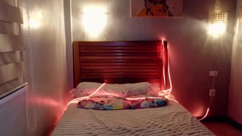 Leah online show from 01.12.26