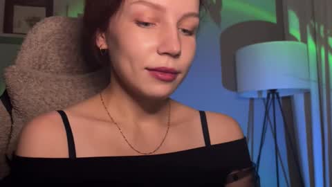 Snapshot of spicy___caramel chatting on 10.25.25 spicy___caramel online show from 10.25.25