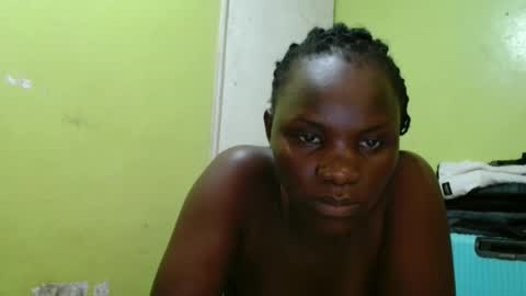 Snapshot of spicy_bella69 chatting on 05.14.26 spicy_bella69 online show from 05.14.26