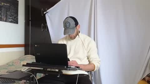 Marco. When Im offline you can view premium content in bio online show from 02.24.25