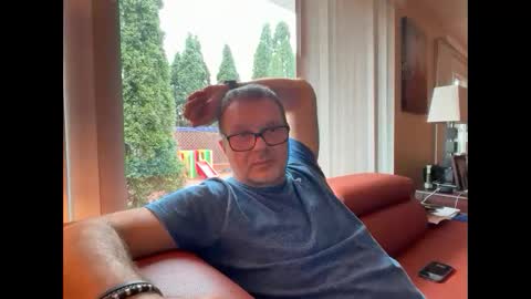 Snapshot of spike69old chatting on 04.01.26 spike69old online show from 04.01.26