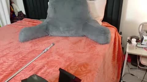 SpikedBella Same on all socials and OF online show from 11.06.25