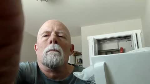 Snapshot of sportfish chatting on 07.04.26 sportfish online show from 07.04.26