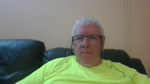 Snapshot of springtine chatting on 07.20.26 springtine online show from 07.20.26