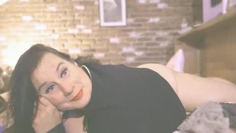 Spunderella online show from 11.13.25