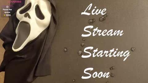 Snapshot of squ1rtl3cb chatting on 01.19.25 squ1rtl3cb online show from 01.19.25