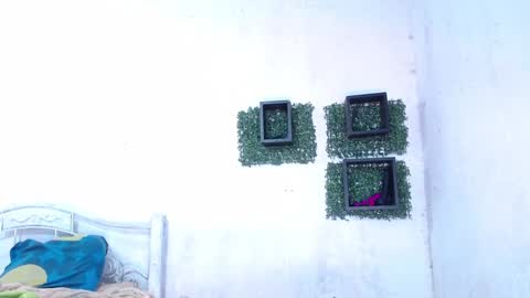 Snapshot of squirt_dirty_anal chatting on 01.23.25 valeria online show from 01.23.25