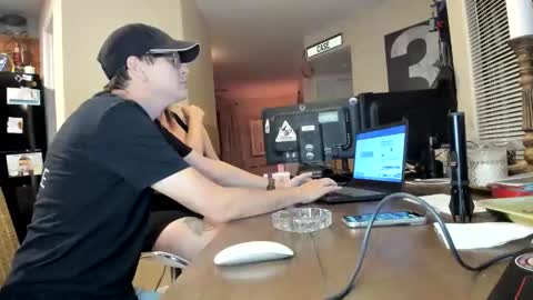 Snapshot of squirt_vip_room chatting on 12.21.25 Roxy Day Mossimo Knight online show from 12.21.25