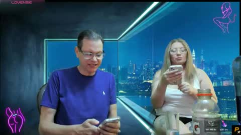 Snapshot of squirt_vip_room chatting on 02.01.26 Roxy Day Mossimo Knight online show from 02.01.26