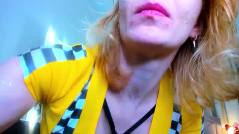 Snapshot of squirtymom chatting on 10.15.25 Alisa online show from 10.15.25