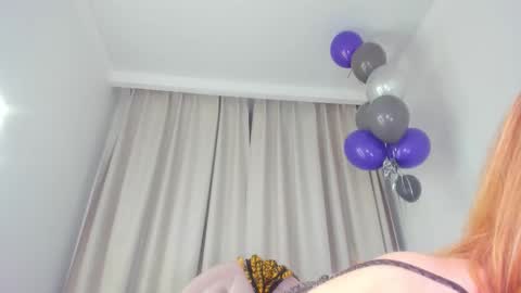 Snapshot of squirtymom chatting on 10.23.25 Alisa online show from 10.23.25
